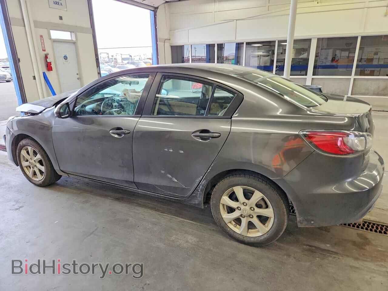 2011 MAZDA 3 - VIN: JM1BL1VF9B1430108 - Фото 2