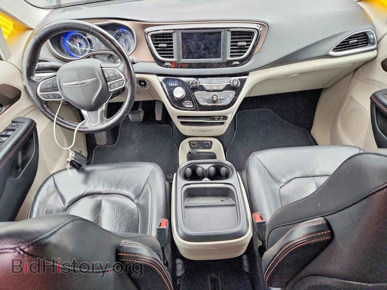 2019 Chrysler PACIFICA (VIN 2C4RC1BG4KR730792) — фото 8 из 13