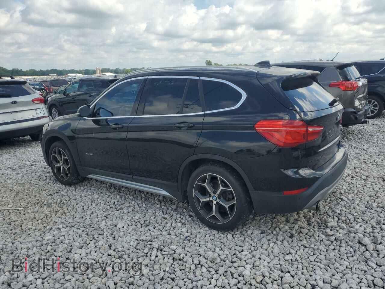 2017 BMW X1 - VIN: WBXHT3C31H5F82650 - Фото 2