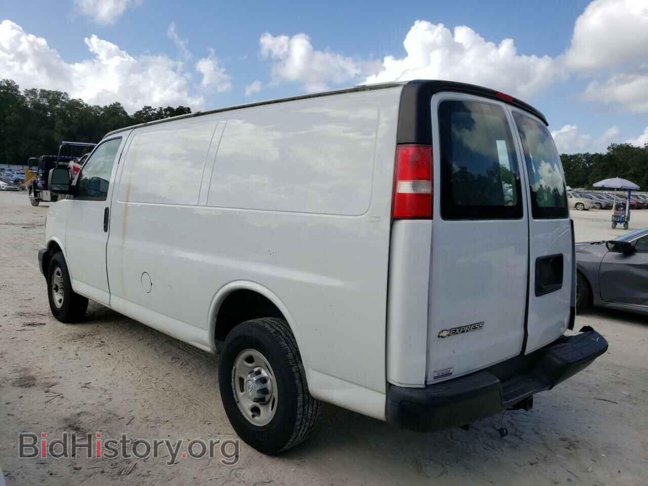 2017 CHEVROLET EXPRESS - VIN: 1GCWGAFF4H1169595 - Фото 2