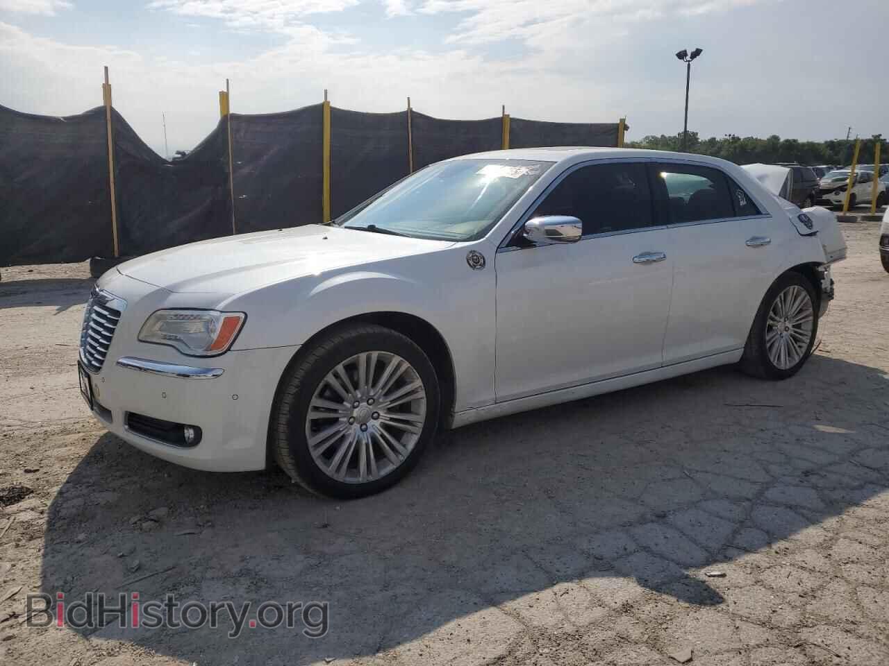 Photo 2C3CA6CT3BH529285 - CHRYSLER 300 2011