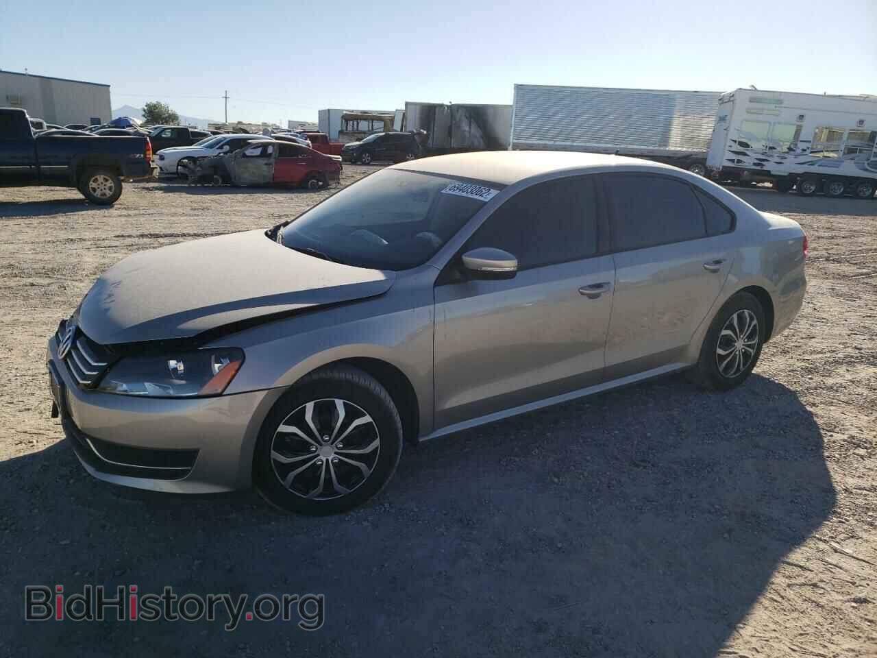Фотография 1VWAT7A39EC069253 - VOLKSWAGEN PASSAT 2014
