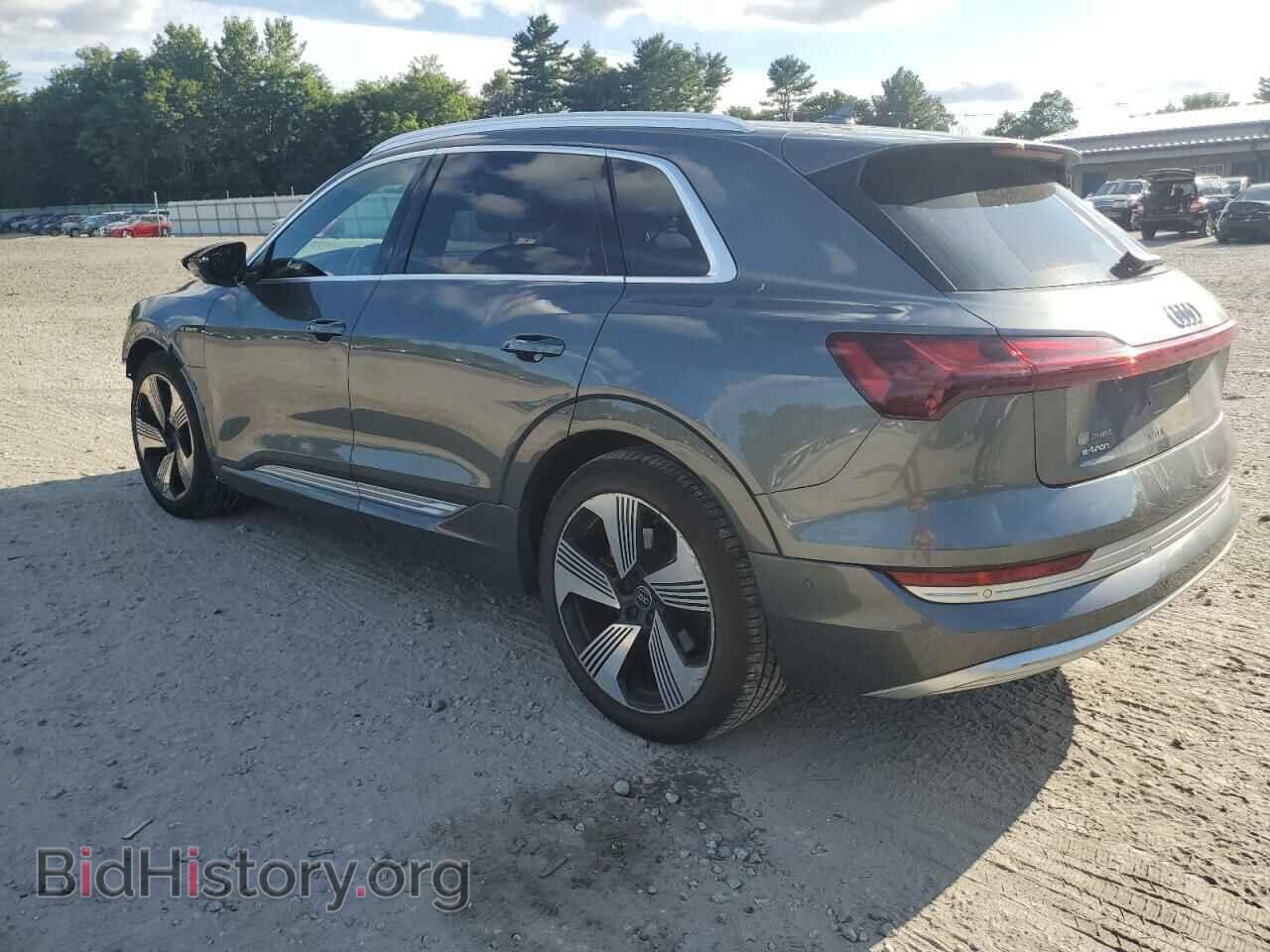 2019 AUDI E-TRON - VIN: WA1VAAGE7KB008138 - Фото 2