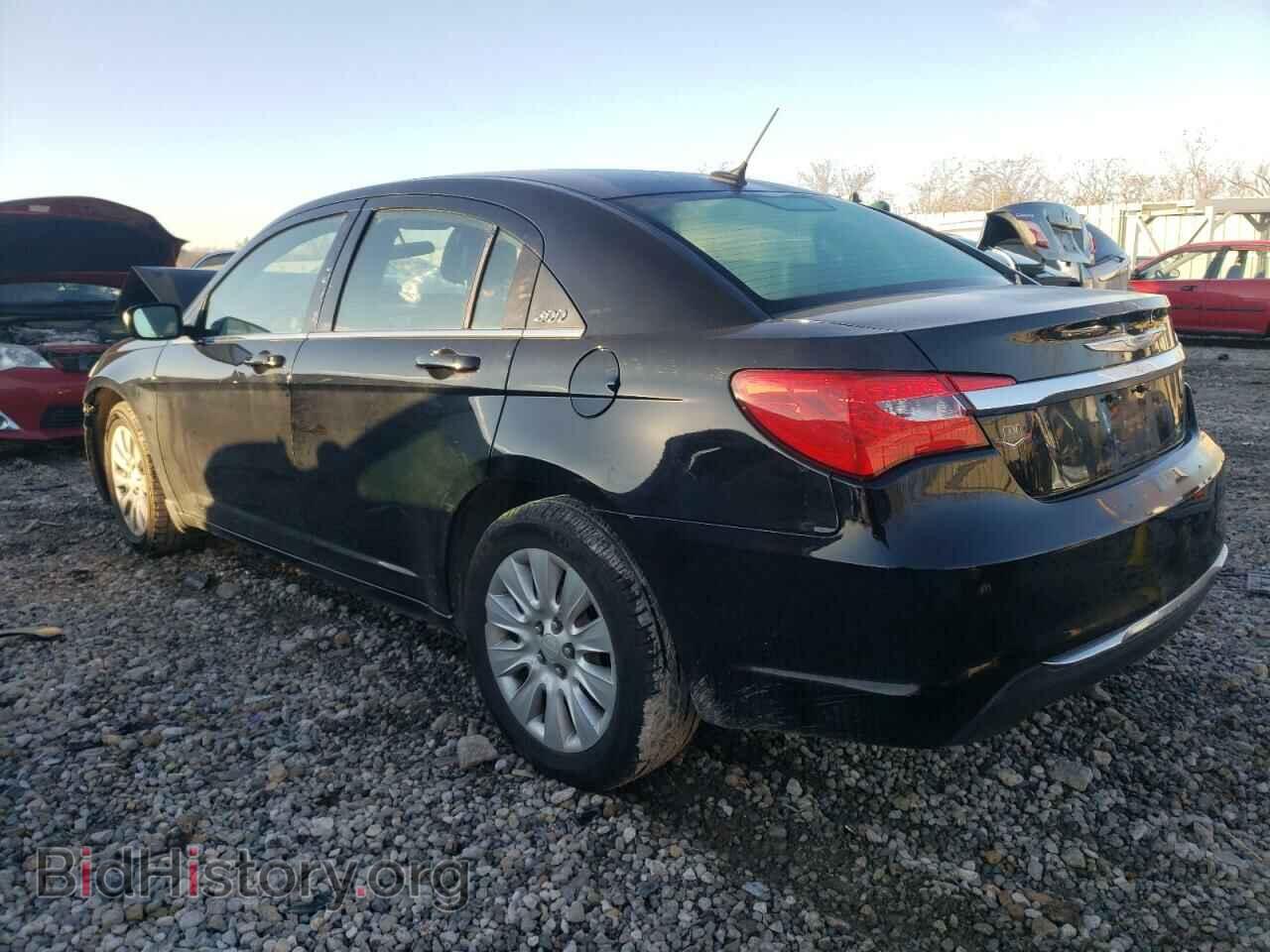 2011 CHRYSLER 200 - VIN: 1C3BC4FB4BN562803 - Фото 2