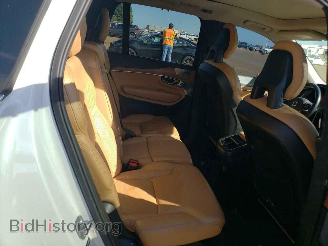 2016 VOLVO XC90 - VIN: YV4A22PL2G1020925 - Фото 11
