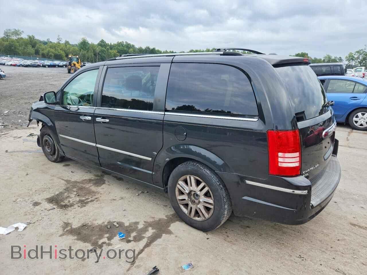 2010 CHRYSLER MINIVAN - VIN: 2A4RR7DX0AR399328 - Photo 2