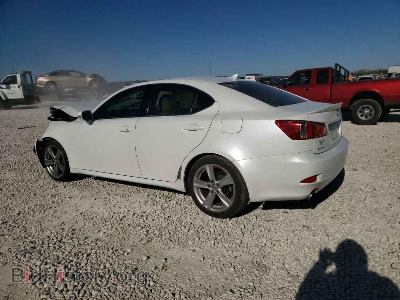 2011 LEXUS IS - VIN: JTHBF5C20B5129619 - Фото 2