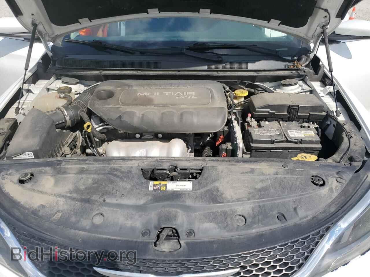 2015 CHRYSLER 200 - VIN: 1C3CCCAB1FN742462 - Фото 11