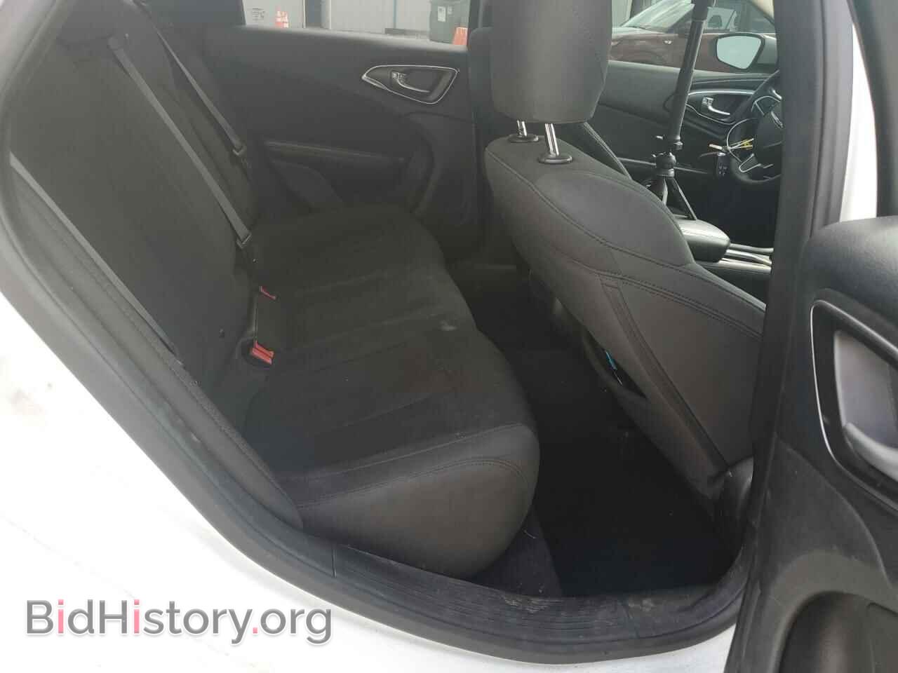 2015 CHRYSLER 200 - VIN: 1C3CCCAB1FN742462 - Фото 10