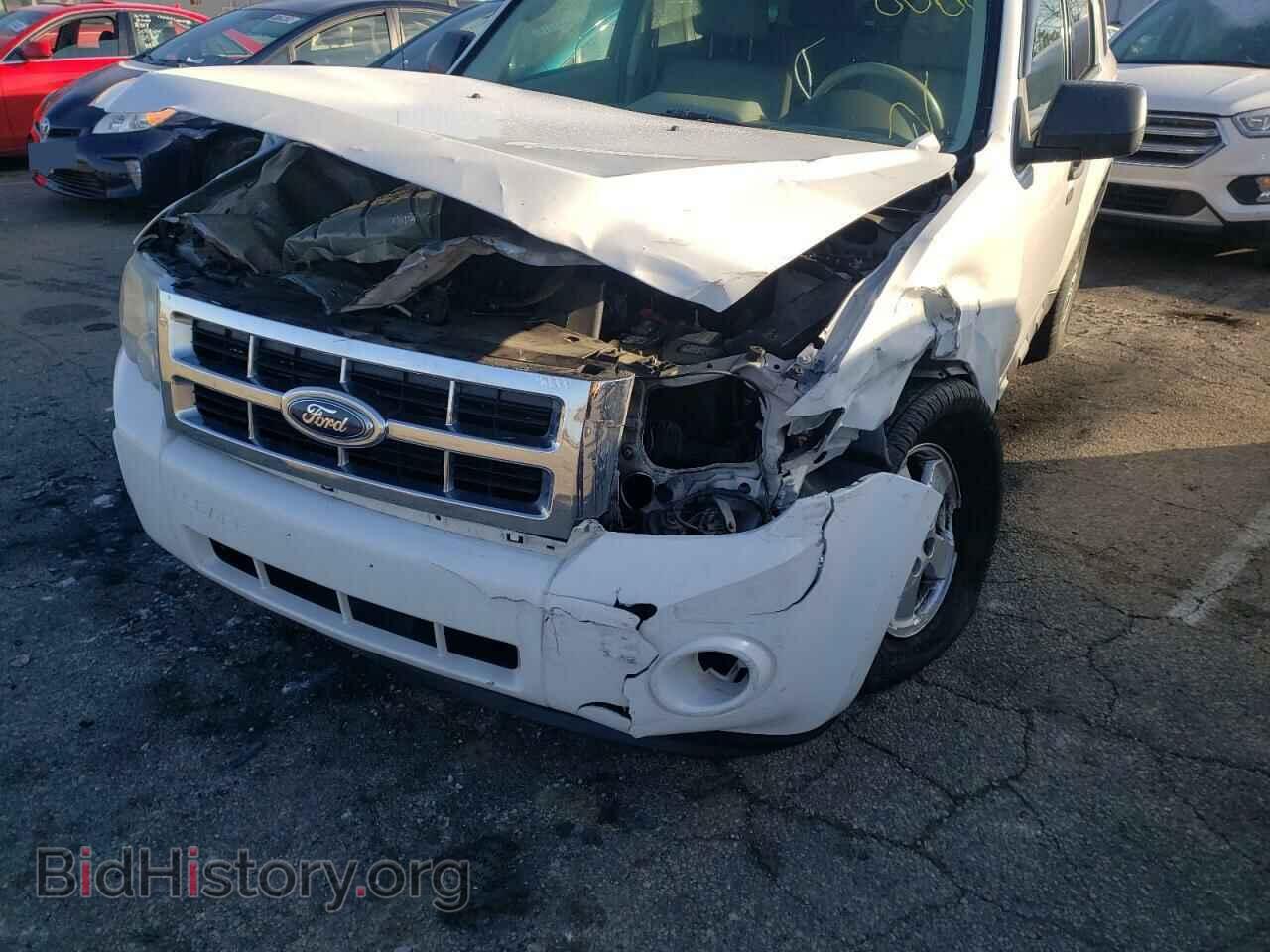 2011 FORD ESCAPE - VIN: 1FMCU0DG8BKA57560 - Фото 9
