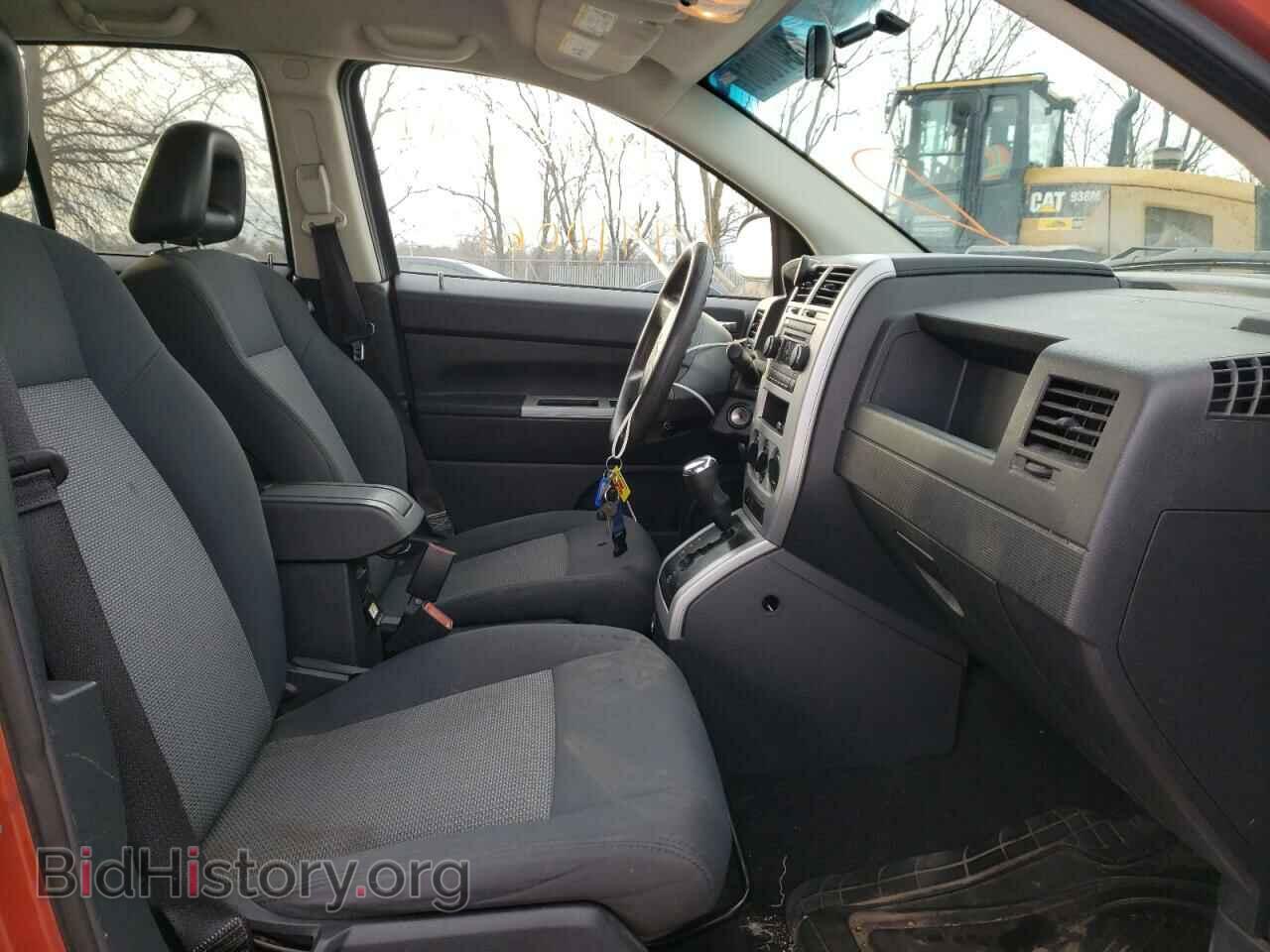 2008 JEEP COMPASS - VIN: 1J8FT47W08D779156 - Фото 5