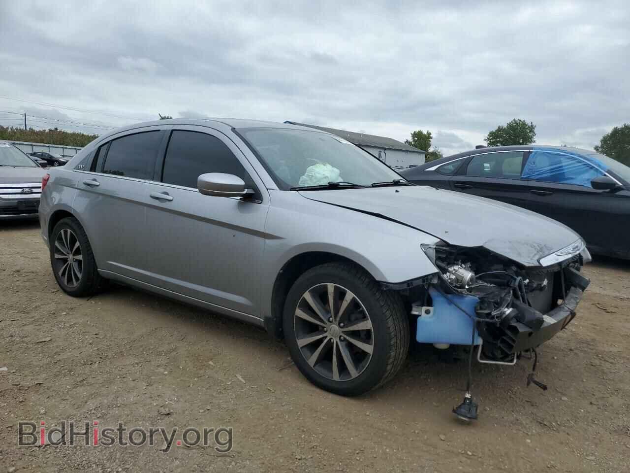 2013 CHRYSLER 200 - VIN: 1C3CCBBB9DN579890 - Фото 4
