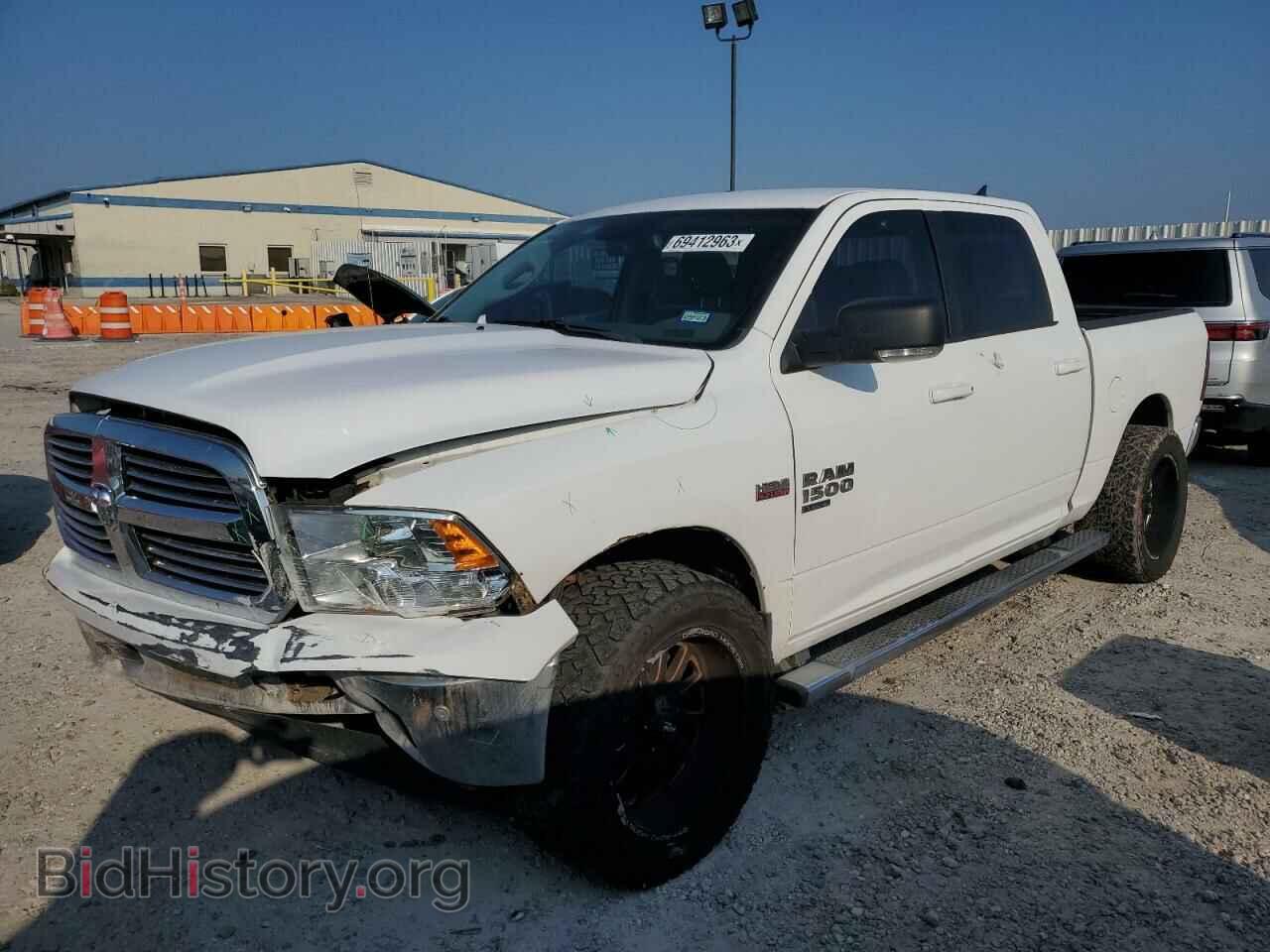 2019 RAM 1500 - VIN: 1C6RR6LT2KS521578 - Photo 1