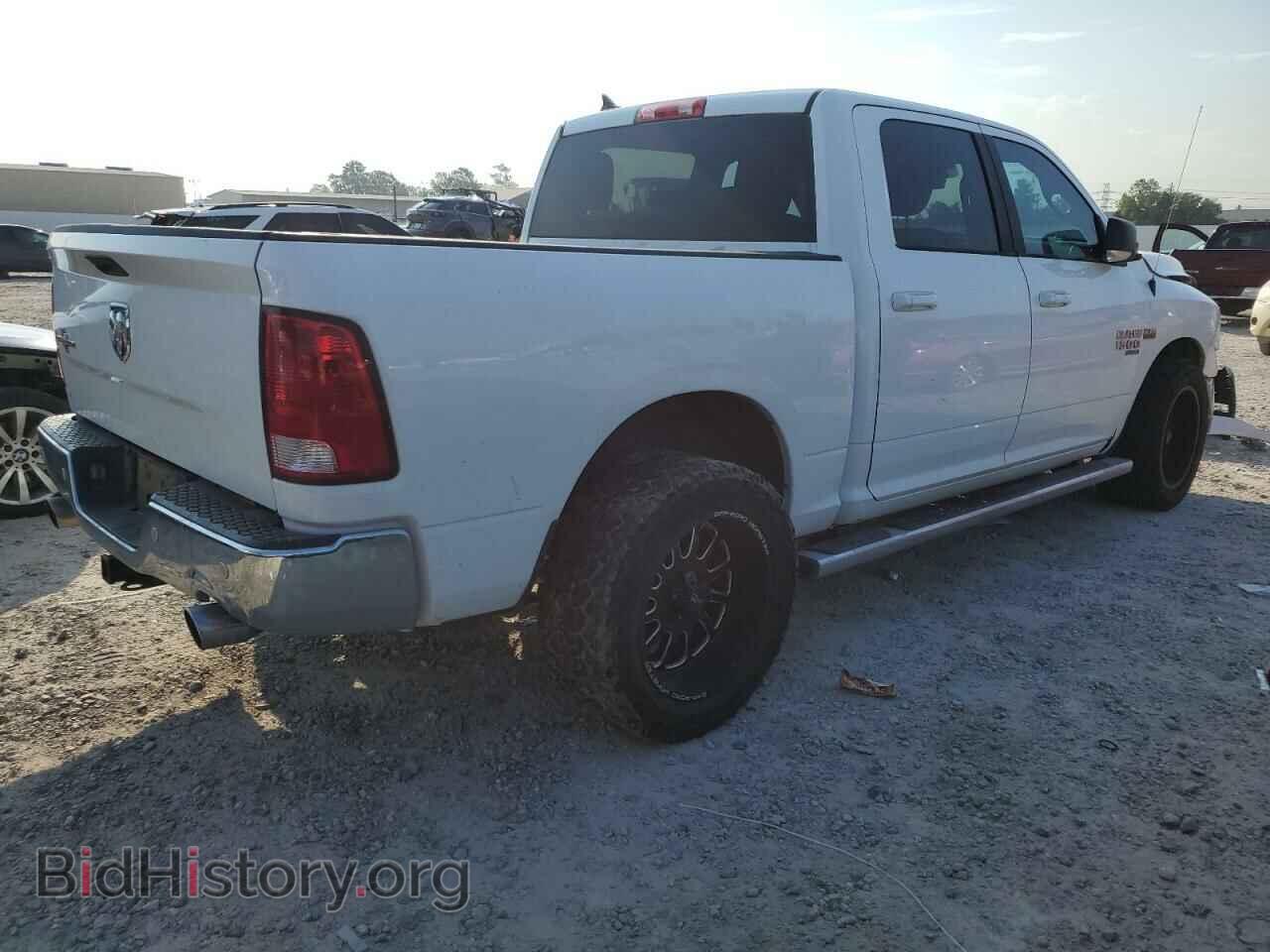 2019 RAM 1500 - VIN: 1C6RR6LT2KS521578 - Photo 3