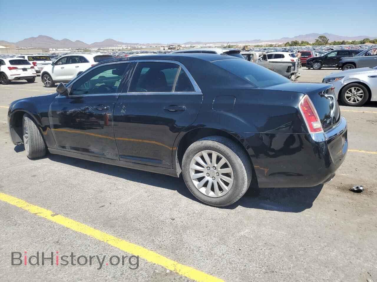 2014 CHRYSLER 300 - VIN: 2C3CCAAG4EH380408 - Фото 2
