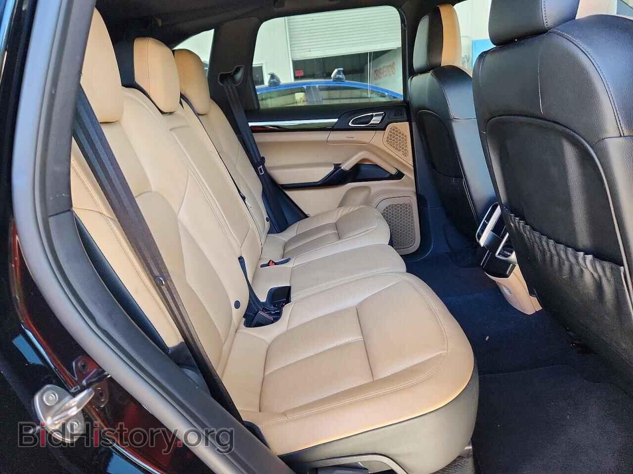 2016 PORSCHE CAYENNE - VIN: WP1AA2A22GKA11821 - Photo 11