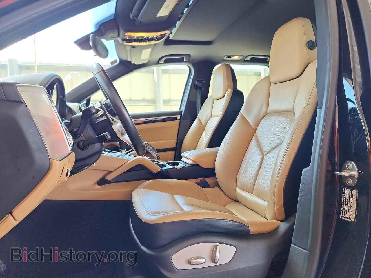 2016 PORSCHE CAYENNE - VIN: WP1AA2A22GKA11821 - Photo 7