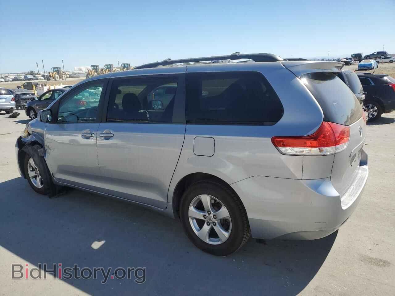2011 TOYOTA All Models - VIN: 5TDKK3DC7BS172941 - Фото 2