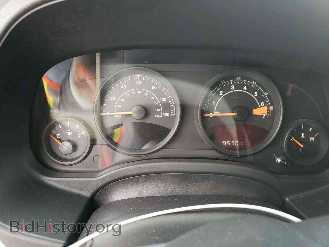 2014 JEEP COMPASS - VIN: 1C4NJCBAXED786061 - Photo 9