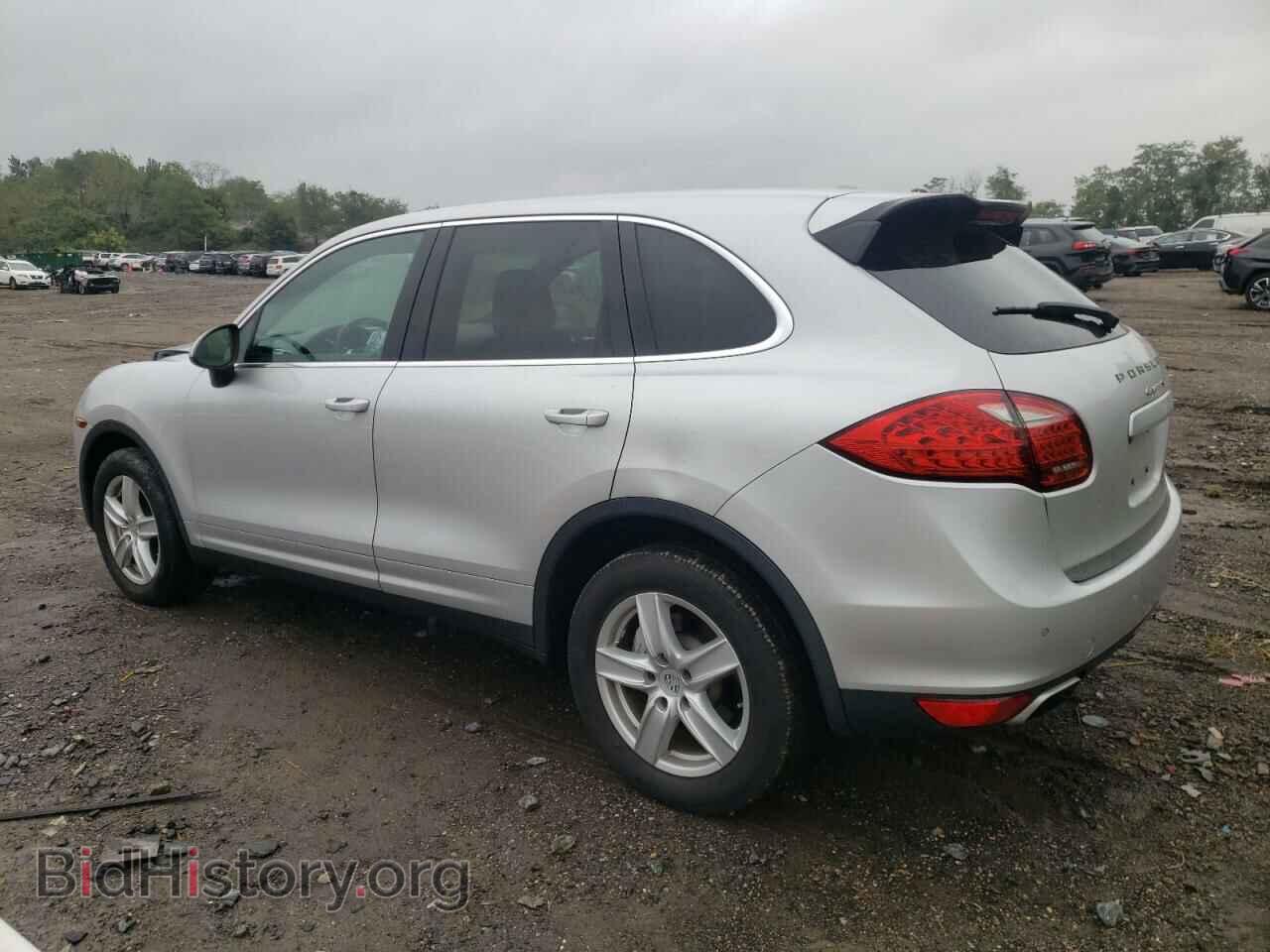 2011 PORSCHE CAYENNE - VIN: WP1AB2A28BLA43639 - Фото 2