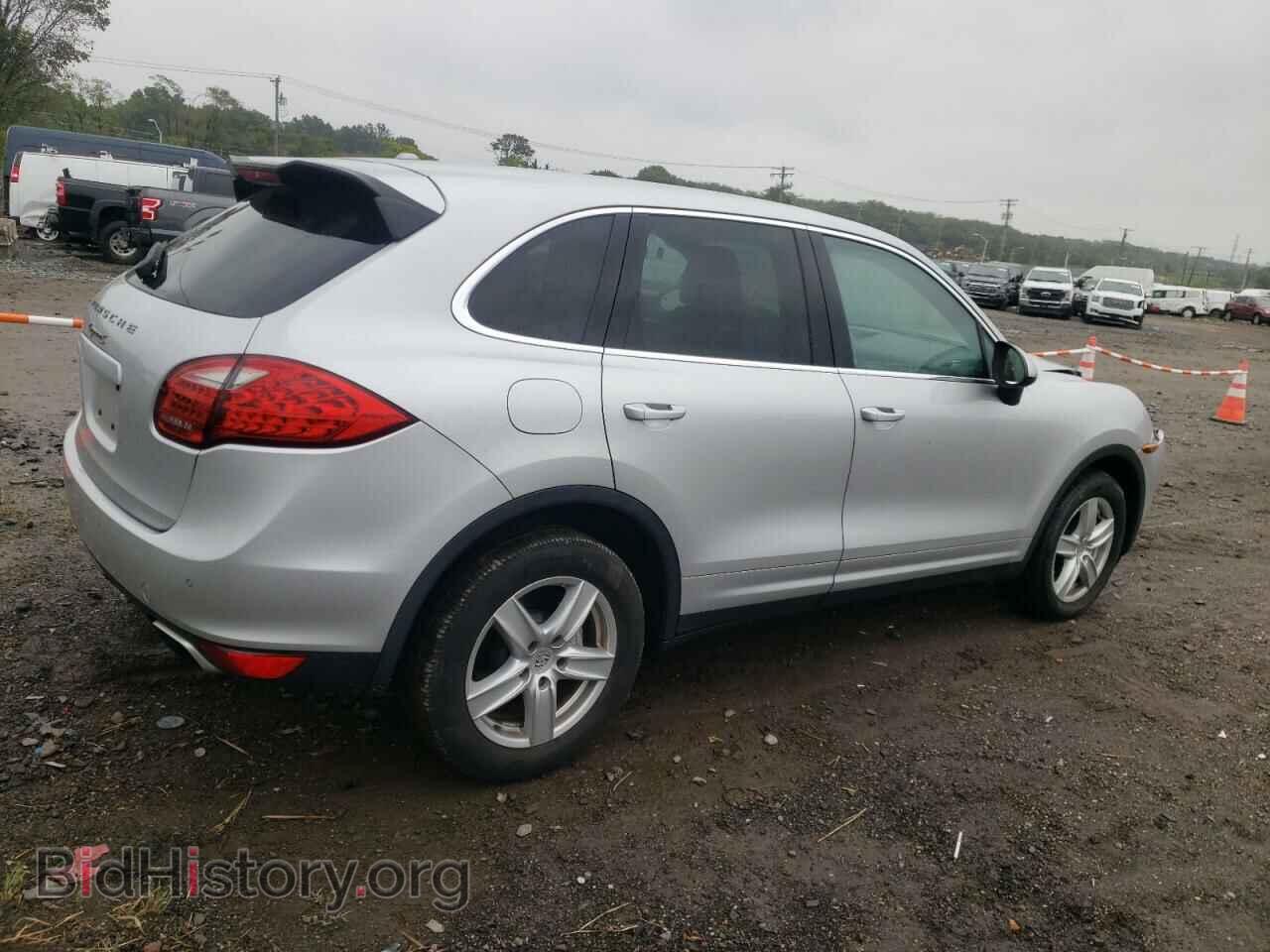 2011 PORSCHE CAYENNE - VIN: WP1AB2A28BLA43639 - Фото 3