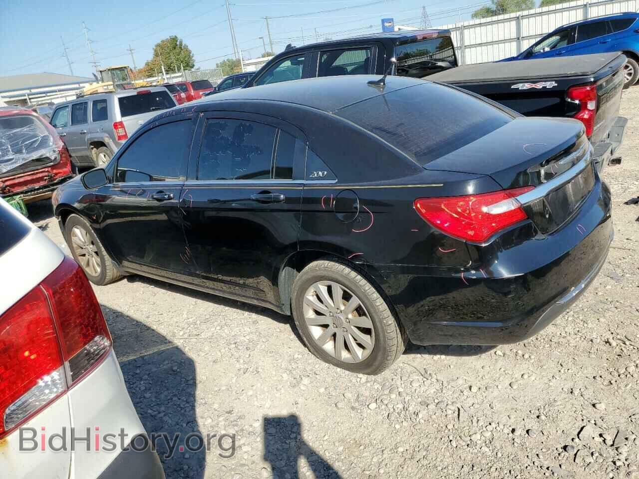 2011 CHRYSLER 200 - VIN: 1C3BC1FBXBN549908 - Фото 2
