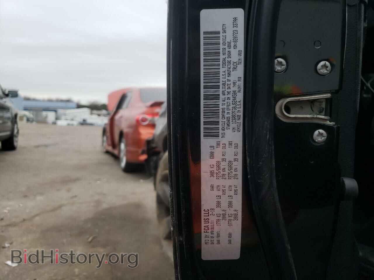 2018 RAM 1500 - VIN: 1C6RR7FG8JS244504 - Фото 10