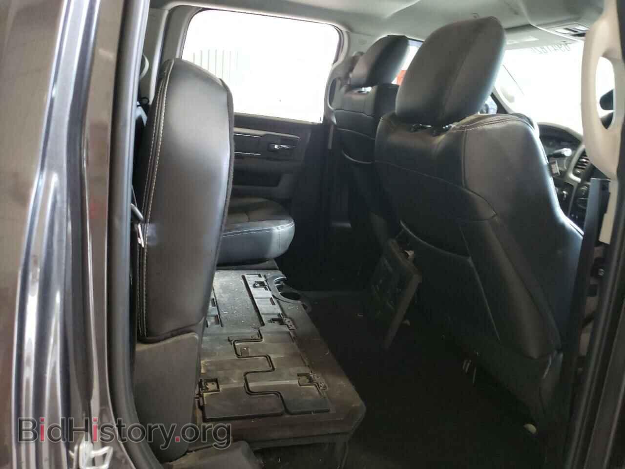 2018 RAM All Models - VIN: 3C6UR5DJ1JG302358 - Photo 10