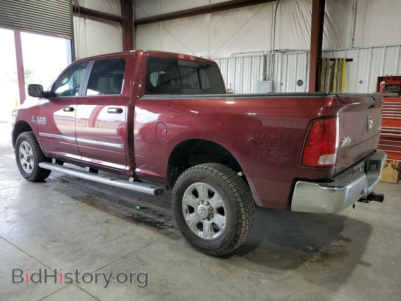 2017 RAM All Models - VIN: 3C6UR5DL1HG764205 - Фото 2