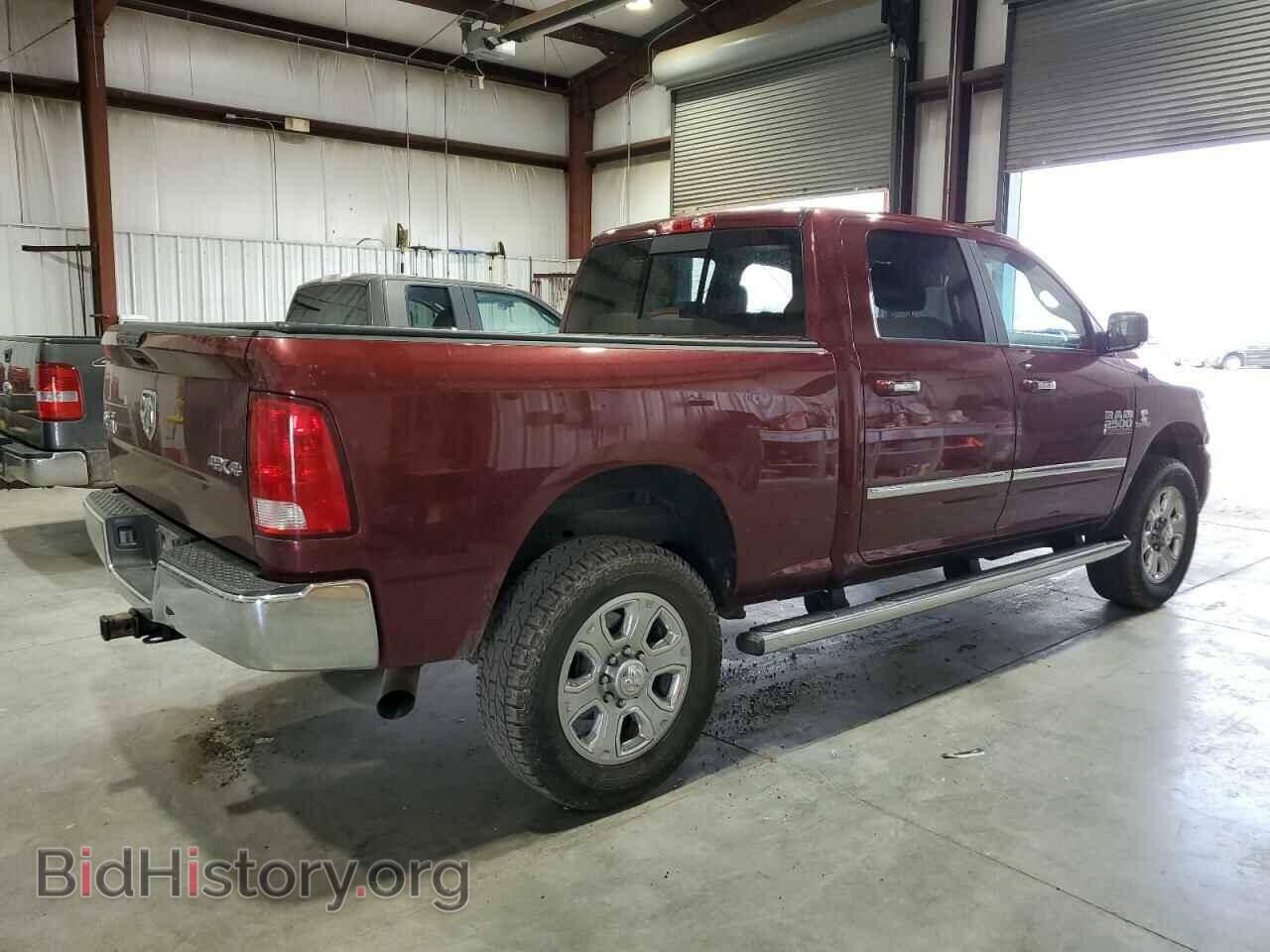 2017 RAM All Models - VIN: 3C6UR5DL1HG764205 - Фото 3
