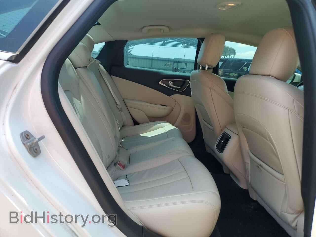 2016 CHRYSLER 200 - VIN: 1C3CCCAG1GN184450 - Фото 10