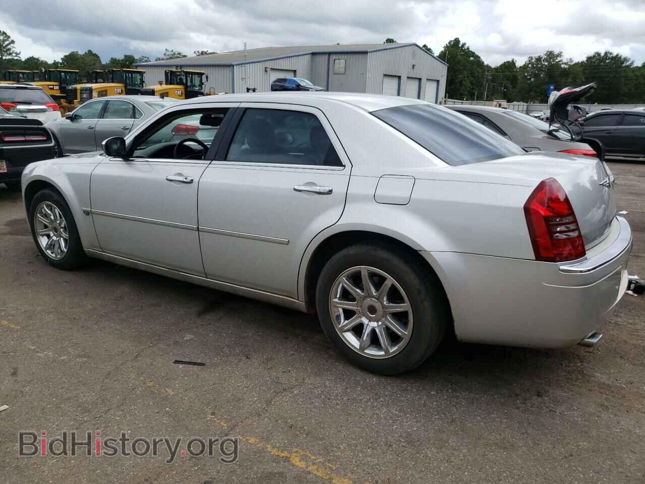 2006 CHRYSLER 300 - VIN: 2C3KA63H76H320676 - Фото 2
