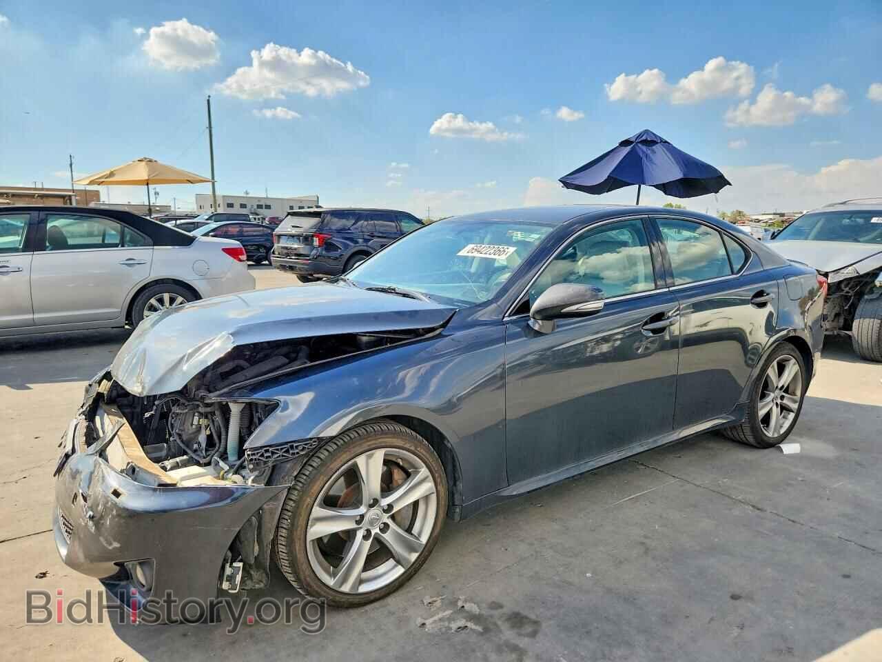 Photo JTHBE5C21B5027359 - LEXUS IS 2011