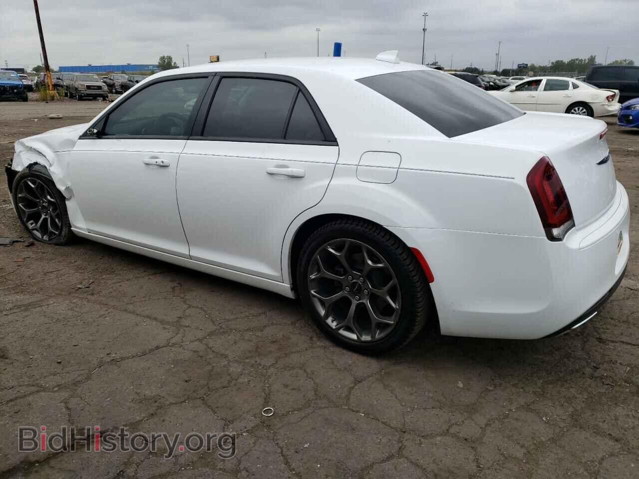 2017 CHRYSLER 300 - VIN: 2C3CCAAG1HH628196 - Фото 2