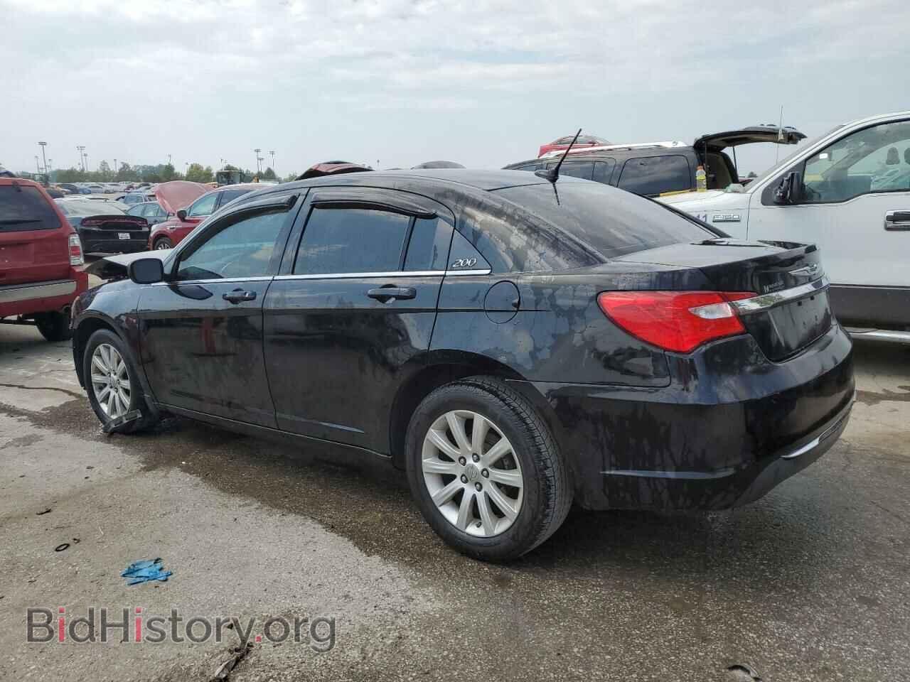 2011 CHRYSLER 200 - VIN: 1C3BC1FB4BN543103 - Фото 2
