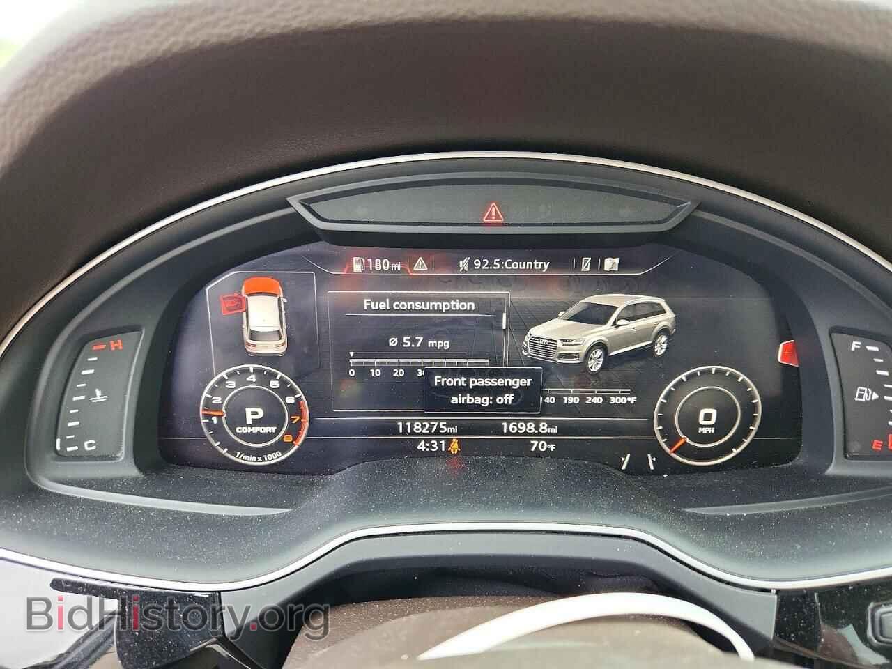 2017 AUDI Q7 - VIN: WA1LAAF71HD036508 - Photo 9