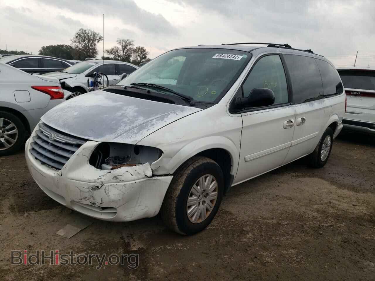 Фотография 2A4GP44R76R628978 - CHRYSLER MINIVAN 2006