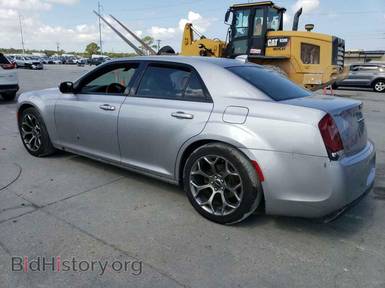 2016 CHRYSLER 300 - VIN: 2C3CCABG2GH260754 - Photo 2