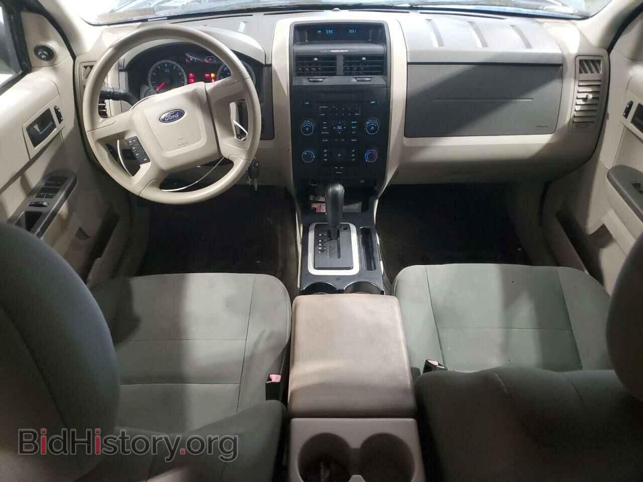 2011 FORD ESCAPE - VIN: 1FMCU0C75BKB51428 - Фото 8