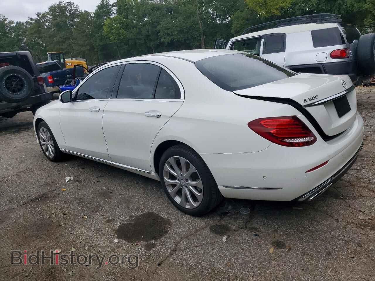 2017 MERCEDES-BENZ E-CLASS - VIN: WDDZF4JB0HA164793 - Фото 2