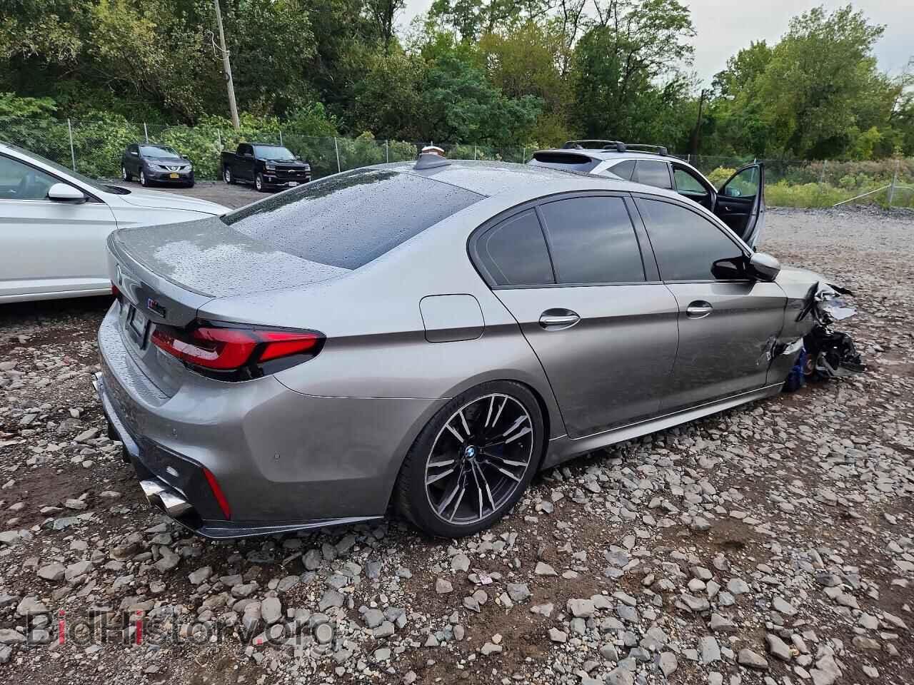 2018 BMW M5 - VIN: WBSJF0C56JB282881 - Photo 3