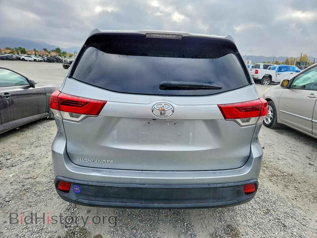 2018 TOYOTA HIGHLANDER - VIN: 5TDZARFH3JS034342 - Фото 6