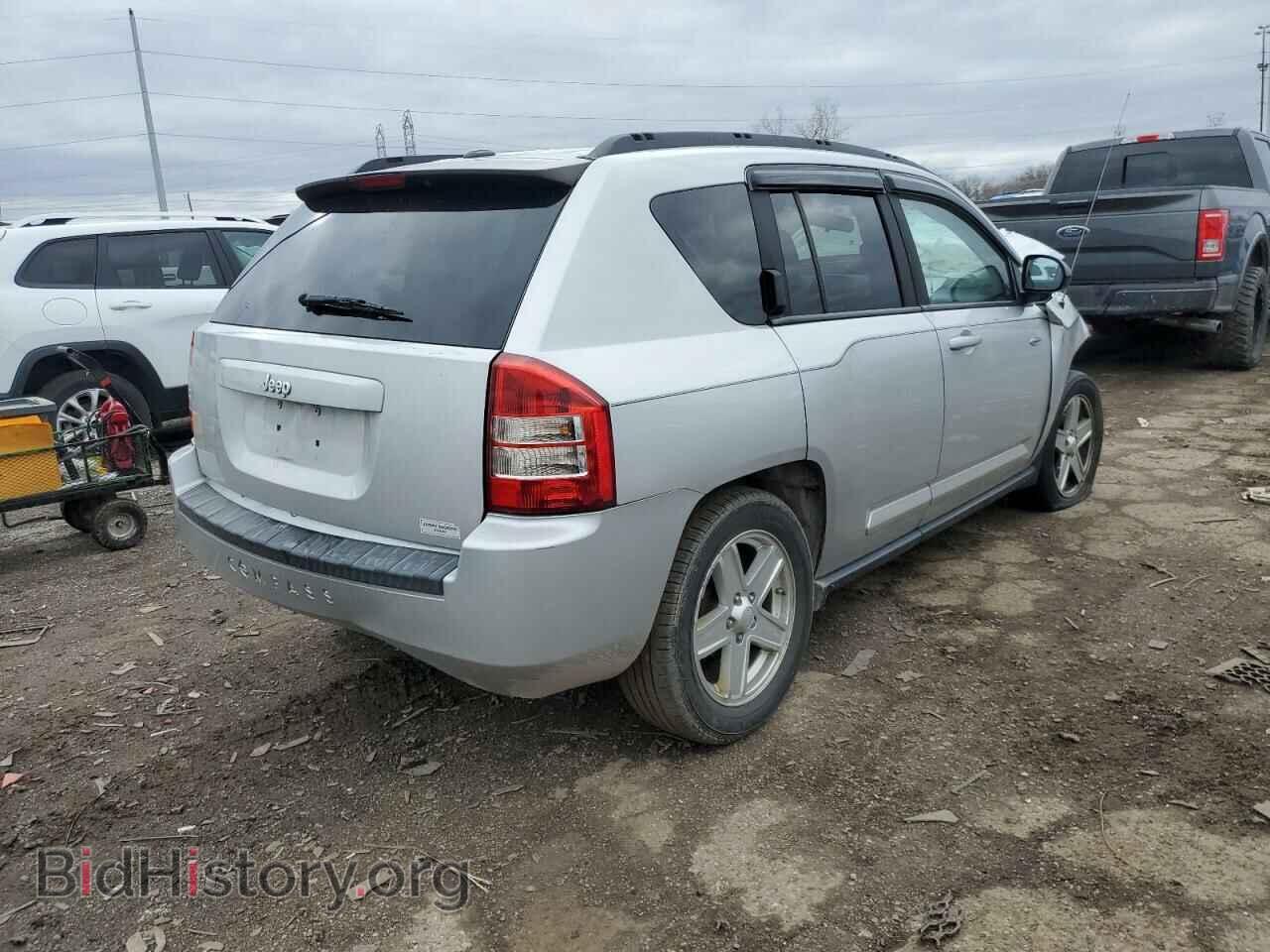 2010 JEEP COMPASS - VIN: 1J4NT1FA4AD641126 - Фото 3