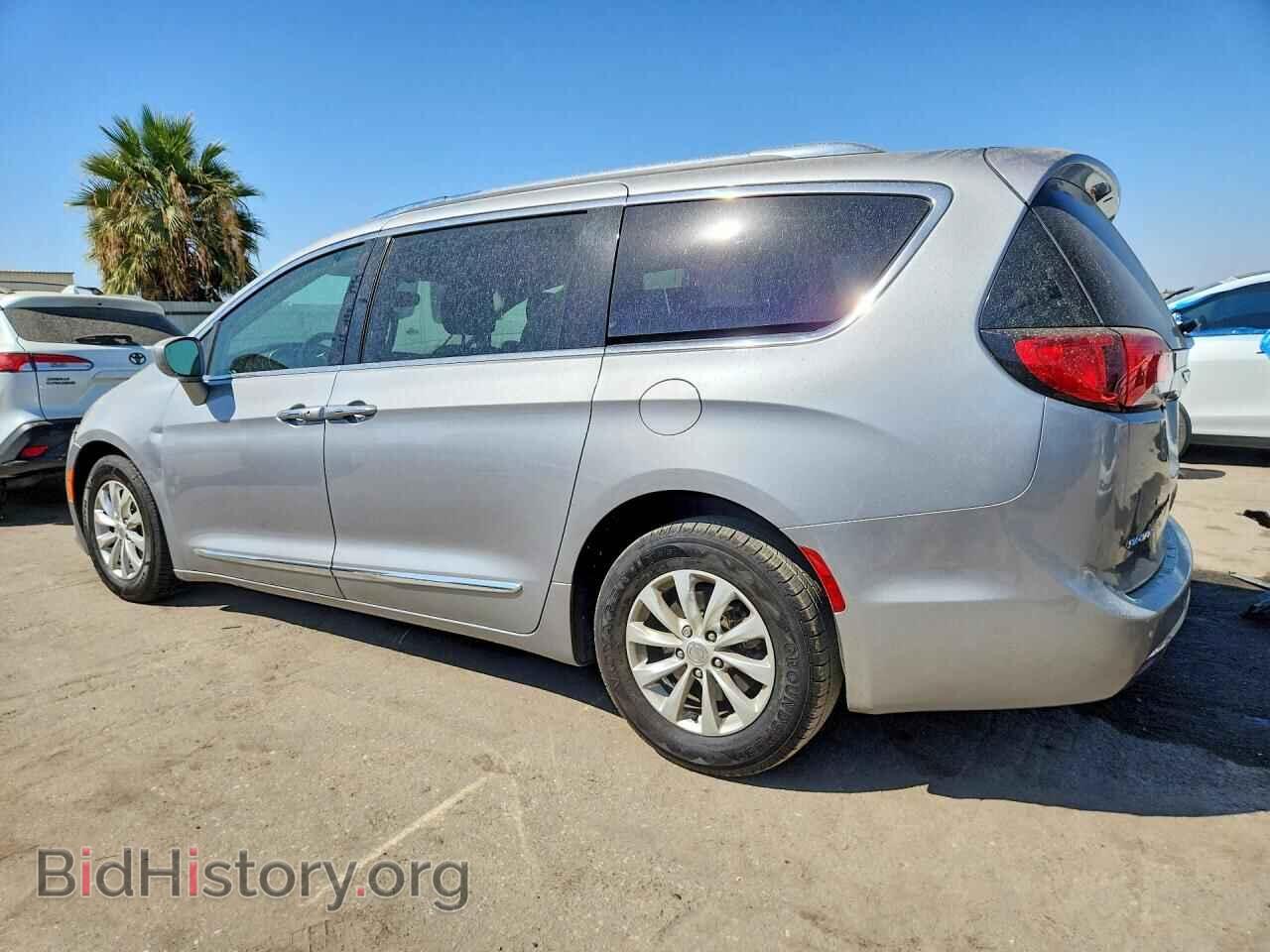 2018 CHRYSLER PACIFICA - VIN: 2C4RC1EG4JR260922 - Photo 2