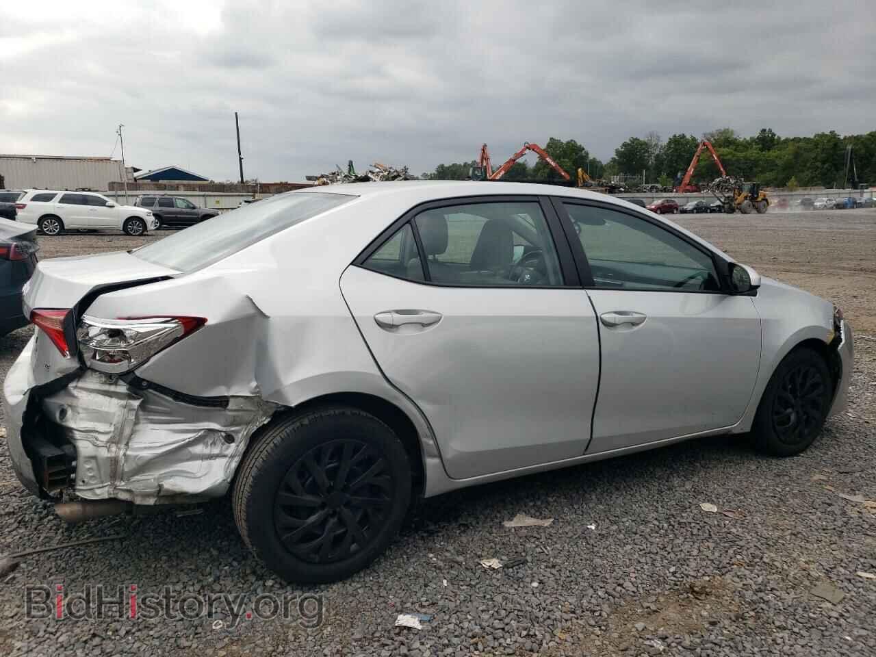 2017 TOYOTA COROLLA - VIN: 2T1BURHE1HC864946 - Фото 3