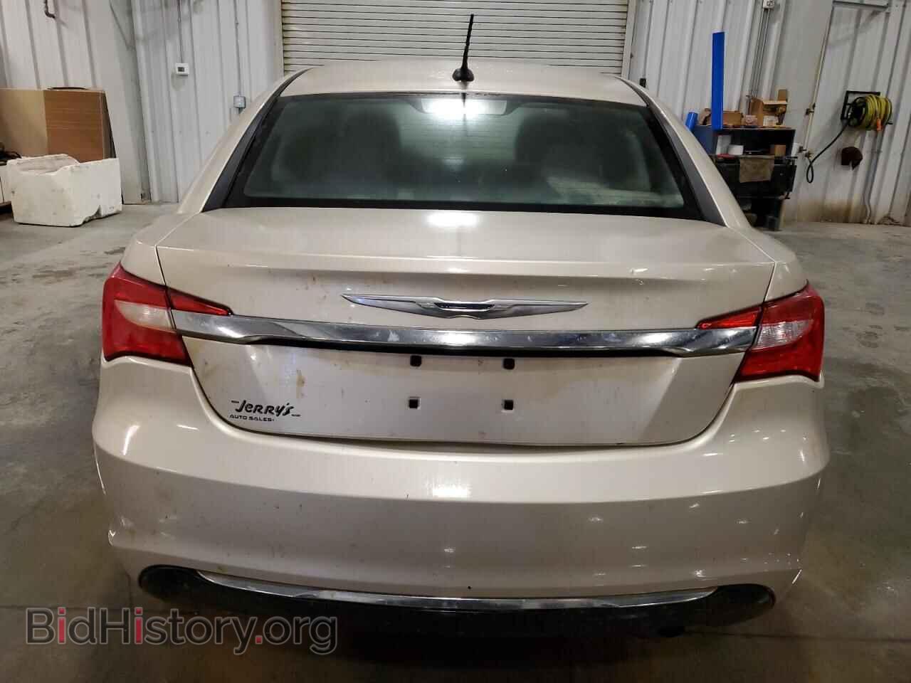 2014 CHRYSLER 200 - VIN: 1C3CCBAB1EN230421 - Фото 6