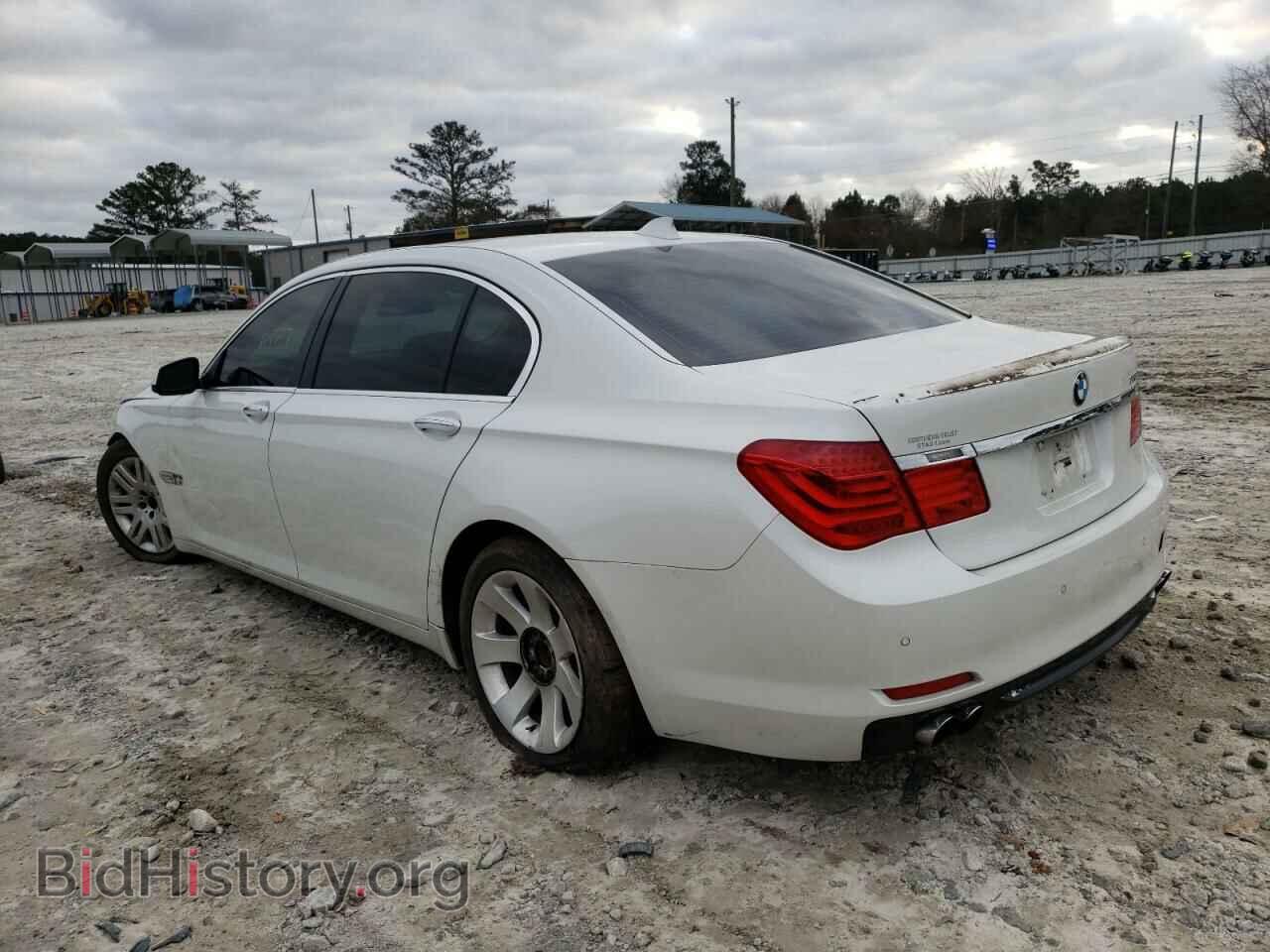 2011 BMW 7 SERIES - VIN: WBAKC8C59BC433787 - Фото 3