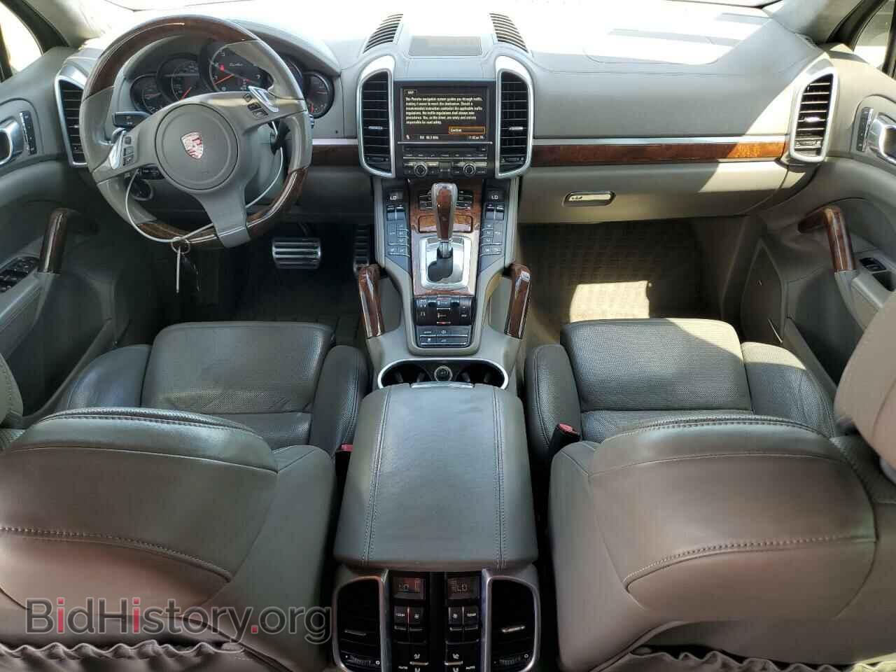 2011 PORSCHE CAYENNE - VIN: WP1AC2A28BLA84463 - Фото 8