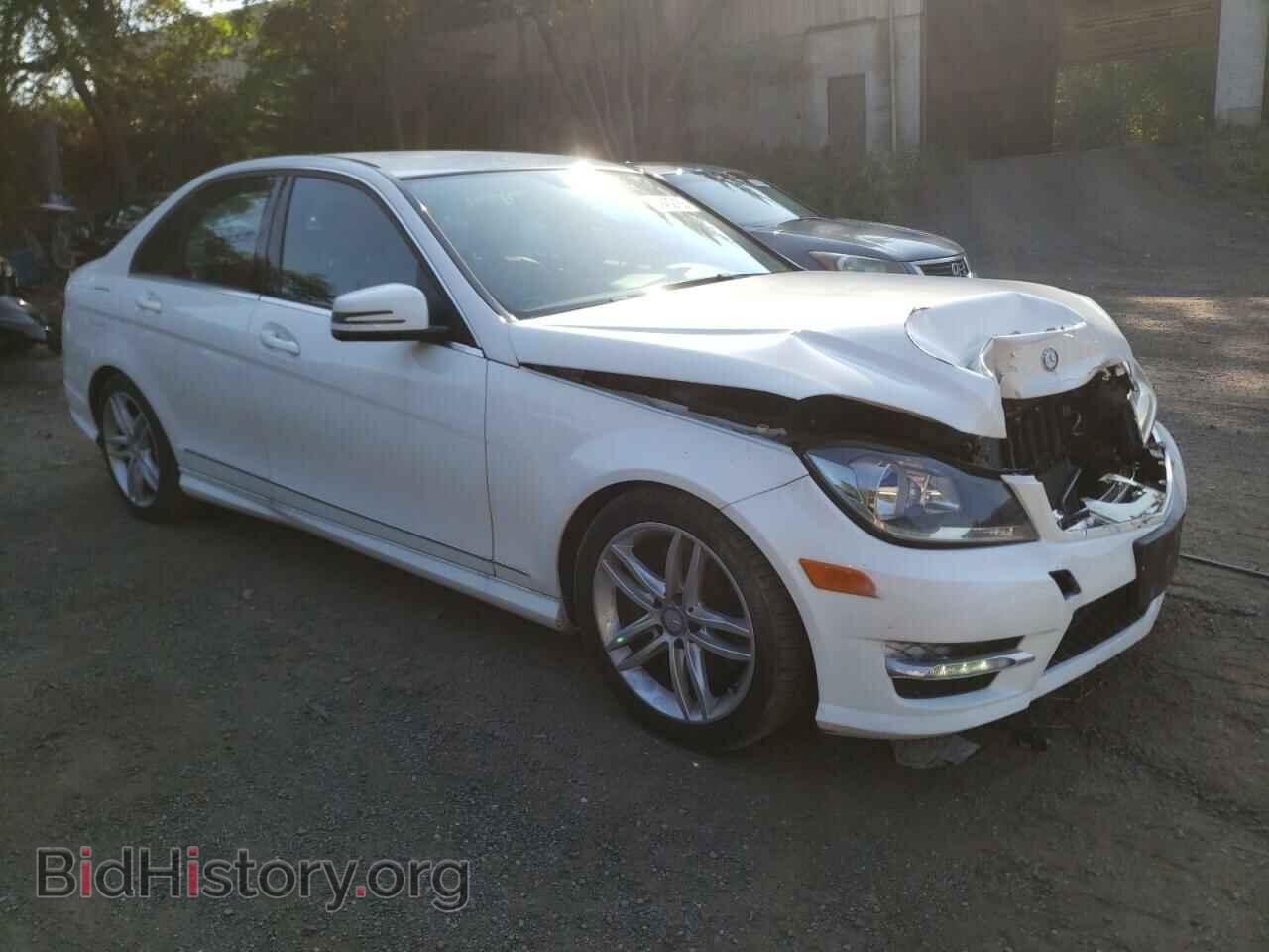 2013 MERCEDES-BENZ C-CLASS - VIN: WDDGF8AB8DG109627 - Фото 4