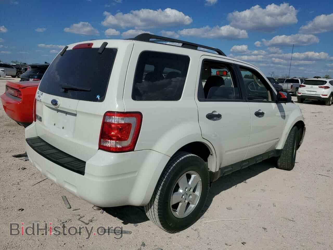 2009 FORD ESCAPE - VIN: 1FMCU03709KB47183 - Фото 3